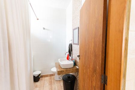 Casa à venda com 150m², 2 quartos e 2 vagasBanheiro e Área de Serviço