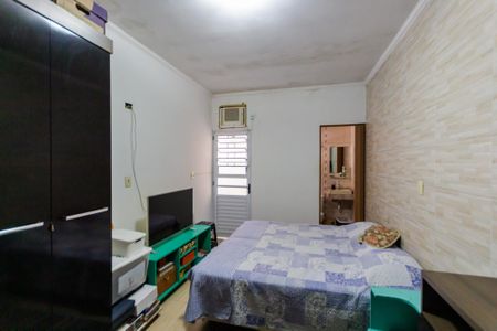 Casa à venda com 150m², 2 quartos e 2 vagasSuíte 2