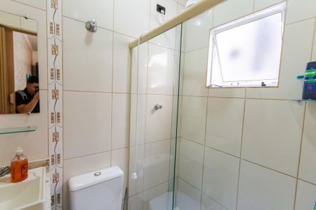 Casa à venda com 150m², 2 quartos e 2 vagasBanheiro da Suíte 1