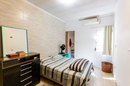 Casa à venda com 150m², 2 quartos e 2 vagasSuíte 1
