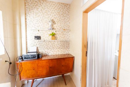 Casa à venda com 150m², 2 quartos e 2 vagasBanheiro e Área de Serviço