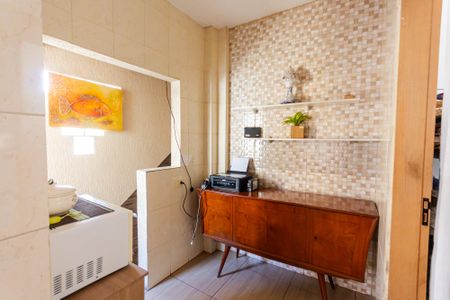 Casa à venda com 150m², 2 quartos e 2 vagasBanheiro e Área de Serviço