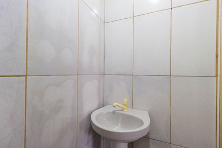 Casa à venda com 80m², 3 quartos e 2 vagas Casa à venda com 80m², 3 quartos e 2 vagasBanheiro da Suíte