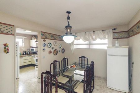 Apartamento à venda com 159m², 3 quartos e 2 vagasCopa