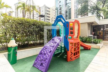 Apartamento à venda com 159m², 3 quartos e 2 vagasÁrea comum - Playground