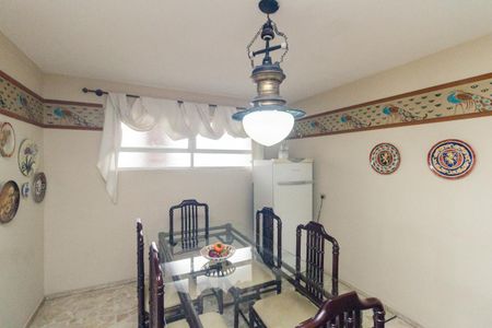 Apartamento à venda com 159m², 3 quartos e 2 vagasCopa