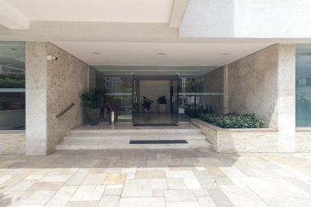 Apartamento à venda com 159m², 3 quartos e 2 vagasFachada