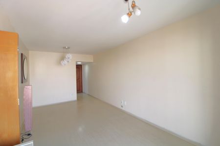 Apartamento para alugar com 60m², 2 quartos e 2 vagasSala