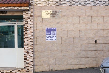 Fachada de apartamento à venda com 2 quartos, 48m² em Conjunto Residencial José Bonifácio, São Paulo