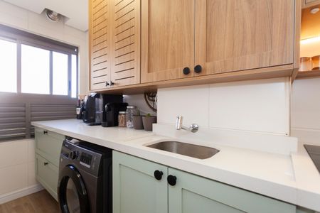 Apartamento à venda com 63m², 3 quartos e 1 vagaÁrea de Serviço