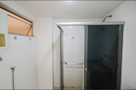 Apartamento à venda com 77m², 2 quartos e 1 vaga Apartamento à venda com 77m², 2 quartos e 1 vagaBanheiro da Suíte