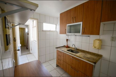 Apartamento à venda com 77m², 2 quartos e 1 vaga Apartamento à venda com 77m², 2 quartos e 1 vagaCozinha