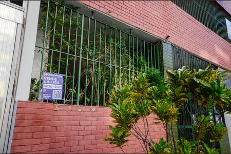 Apartamento à venda com 77m², 2 quartos e 1 vaga Apartamento à venda com 77m², 2 quartos e 1 vagaFachada
