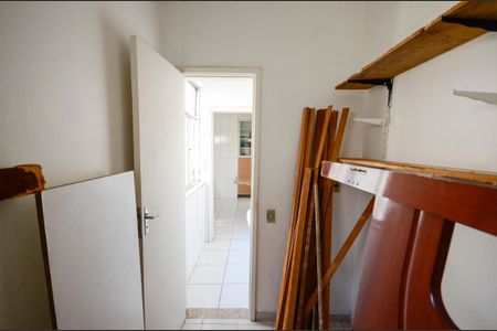 Apartamento à venda com 77m², 2 quartos e 1 vaga Apartamento à venda com 77m², 2 quartos e 1 vagaQuarto de Serviço