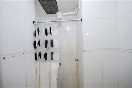 Apartamento à venda com 77m², 2 quartos e 1 vaga Apartamento à venda com 77m², 2 quartos e 1 vagaBanheiro Social