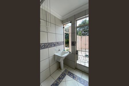 Casa para alugar com 317m², 5 quartos e 2 vagas Casa para alugar com 317m², 5 quartos e 2 vagasCasa 1 - Área de Serviço