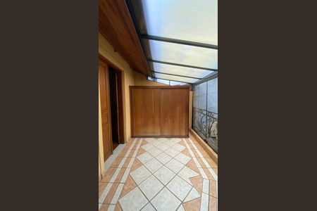 Casa para alugar com 317m², 5 quartos e 2 vagas Casa para alugar com 317m², 5 quartos e 2 vagasCasa 1 - Sala