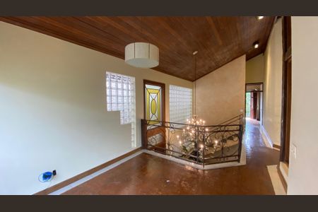 Casa para alugar com 317m², 5 quartos e 2 vagas Casa para alugar com 317m², 5 quartos e 2 vagasCasa 1 - Sala