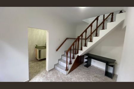 Casa para alugar com 317m², 5 quartos e 2 vagas Casa para alugar com 317m², 5 quartos e 2 vagasCasa 2 - Sala