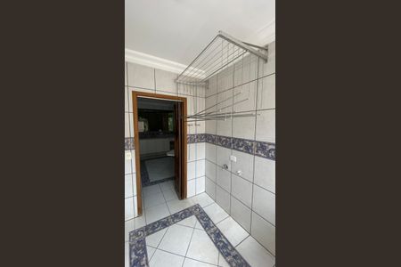 Casa para alugar com 317m², 5 quartos e 2 vagas Casa para alugar com 317m², 5 quartos e 2 vagasCasa 1 - Área de Serviço