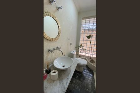 Casa para alugar com 317m², 5 quartos e 2 vagas Casa para alugar com 317m², 5 quartos e 2 vagasCasa 1 - Lavabo