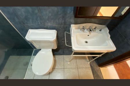 Casa para alugar com 317m², 5 quartos e 2 vagas Casa para alugar com 317m², 5 quartos e 2 vagasCasa 1 - Banheiro