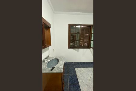 Casa para alugar com 317m², 5 quartos e 2 vagas Casa para alugar com 317m², 5 quartos e 2 vagasCasa 2 - Banheiro da Suíte 2