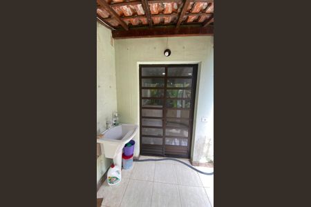 Casa para alugar com 317m², 5 quartos e 2 vagas Casa para alugar com 317m², 5 quartos e 2 vagasCasa 2 - Área de Serviço