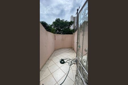 Casa para alugar com 317m², 5 quartos e 2 vagas Casa para alugar com 317m², 5 quartos e 2 vagasCasa 1 - Área de Serviço