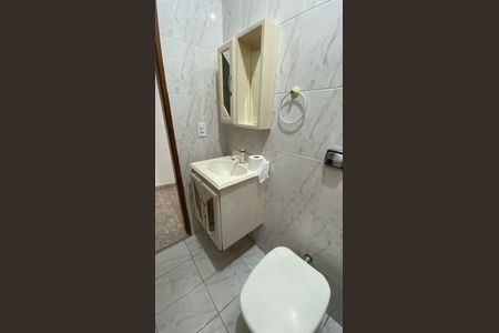 Casa para alugar com 317m², 5 quartos e 2 vagas Casa para alugar com 317m², 5 quartos e 2 vagasCasa 2 - Banheiro