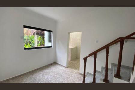 Casa para alugar com 317m², 5 quartos e 2 vagas Casa para alugar com 317m², 5 quartos e 2 vagasCasa 2 - Sala
