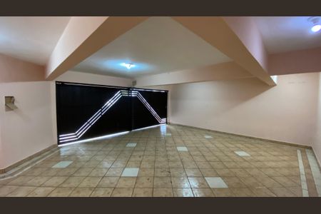 Casa para alugar com 317m², 5 quartos e 2 vagas Casa para alugar com 317m², 5 quartos e 2 vagasGaragem