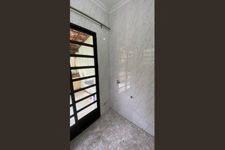 Casa para alugar com 317m², 5 quartos e 2 vagas Casa para alugar com 317m², 5 quartos e 2 vagasCasa 2 - Área de Serviço