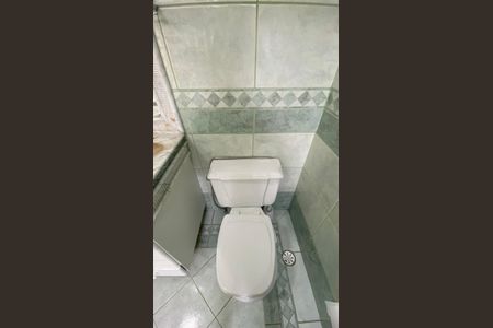 Casa para alugar com 317m², 5 quartos e 2 vagas Casa para alugar com 317m², 5 quartos e 2 vagasCasa 1 - Banheiro da Suíte 1