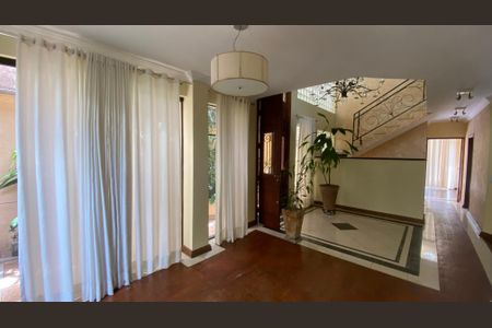 Casa para alugar com 317m², 5 quartos e 2 vagas Casa para alugar com 317m², 5 quartos e 2 vagasCasa 1 - Sala