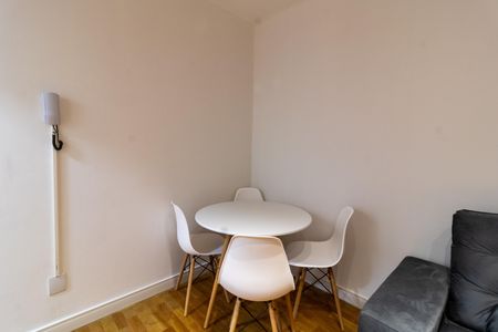 Apartamento à venda com 42m², 1 quarto e sem vaga Apartamento à venda com 42m², 1 quarto e sem vagaSala