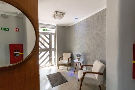 Apartamento à venda com 42m², 1 quarto e sem vaga Apartamento à venda com 42m², 1 quarto e sem vagaHall de entrada