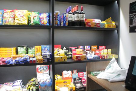 Apartamento para alugar com 56m², 1 quarto e 2 vagasMercado