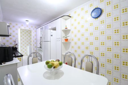 Casa para alugar com 230m², 4 quartos e 1 vagaCozinha