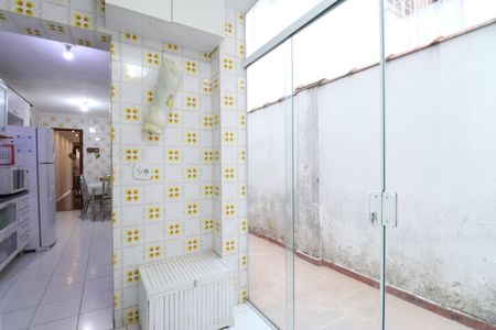 Casa para alugar com 230m², 4 quartos e 1 vagaÁrea de Serviço