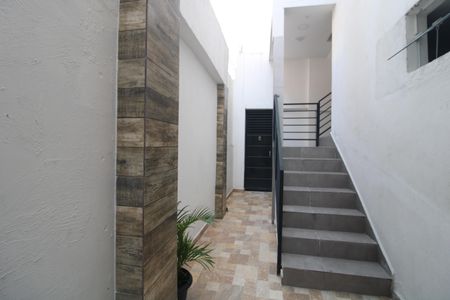 Apartamento para alugar com 32m², 1 quarto e sem vagaEscada