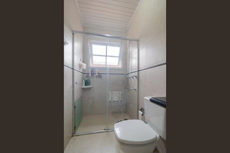 Casa à venda com 280m², 4 quartos e 4 vagasBanheiro Social