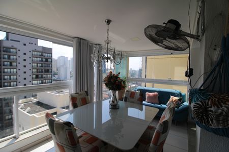 Apartamento à venda com 136m², 3 quartos e 3 vagasSala - Varanda