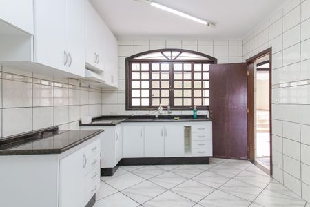 Casa para alugar com 440m², 7 quartos e 4 vagas Casa para alugar com 440m², 7 quartos e 4 vagasCozinha