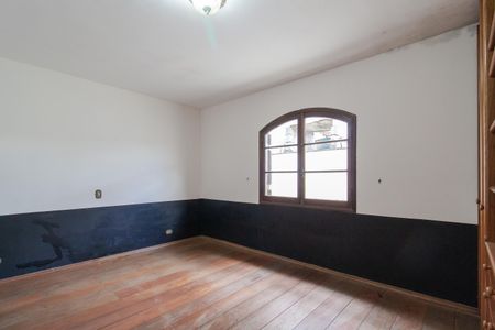 Casa para alugar com 440m², 7 quartos e 4 vagas Casa para alugar com 440m², 7 quartos e 4 vagasQuarto 2
