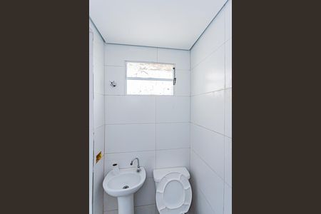 Casa à venda com 248m², 2 quartos e 1 vagaBanheiro suite