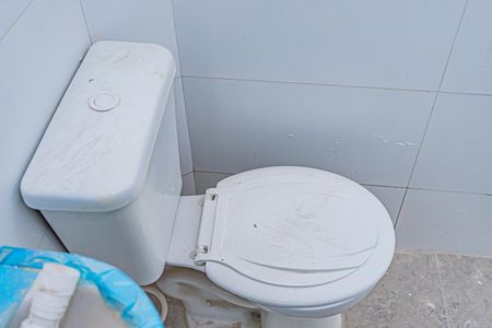 Casa à venda com 248m², 2 quartos e 1 vagaBanheiro