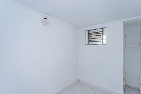 Casa à venda com 248m², 2 quartos e 1 vagaQuarto