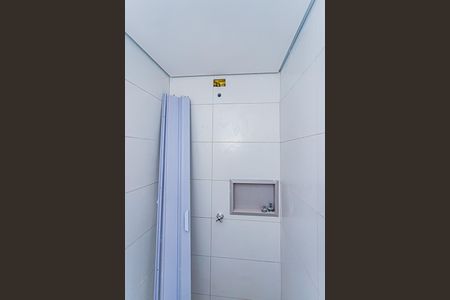 Casa à venda com 248m², 2 quartos e 1 vagaBanheiro suite