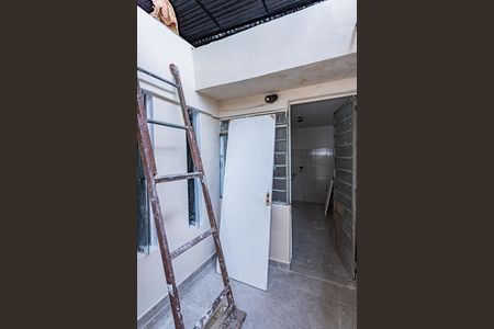 Casa à venda com 248m², 2 quartos e 1 vagaQuintal
